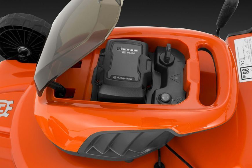 Газонокосилка аккумуляторная самоходная Husqvarna LC 142iS (970541901 / 9705419-01)
