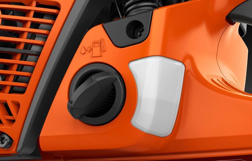Бензопила Husqvarna 585 (970493030) &mdash; Профессиональная Цепная Пила, Шина 50 См, Мощность 5.8 Л.С., Цепь 72 Звена