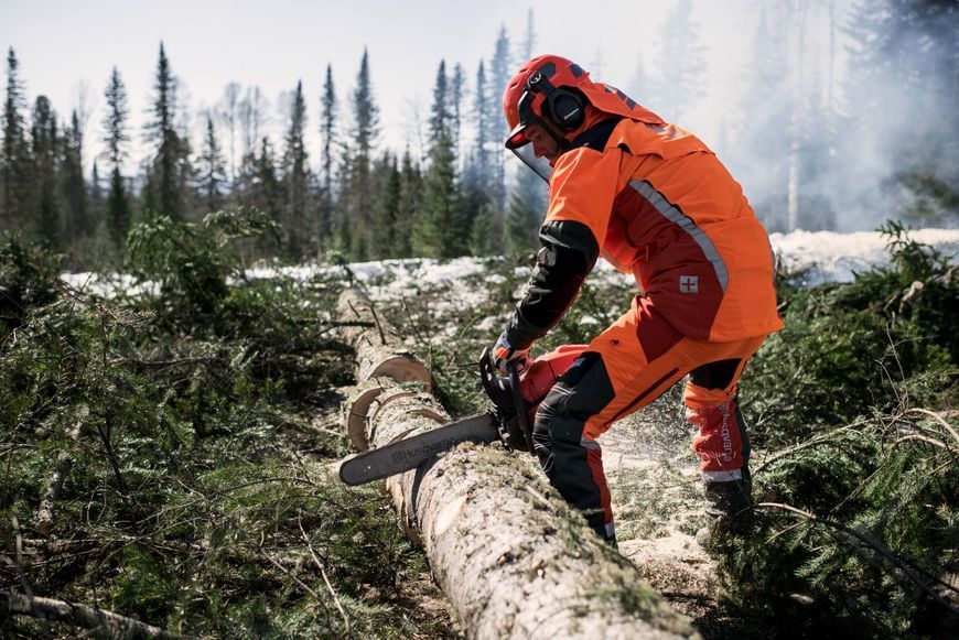 Бензопила Husqvarna 565 (966733918) &mdash; Профессиональная Цепная Пила, Шина 45 См, Мощность 5.0 Л.С., Цепь 68 Звеньев