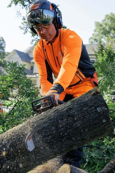 Бензопила Husqvarna 540XP III (970518114) &mdash; Профессиональная Цепная Пила, Шина 35 См, Мощность 2.6 Л.С., Цепь 52 Звена