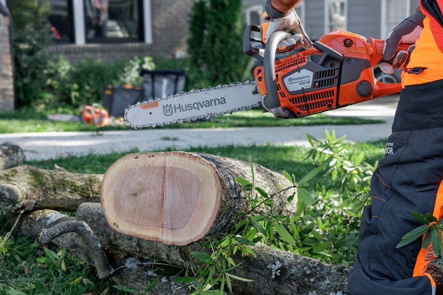 Бензопила Husqvarna 540XP III (970518114) &mdash; Профессиональная Цепная Пила, Шина 35 См, Мощность 2.6 Л.С., Цепь 52 Звена