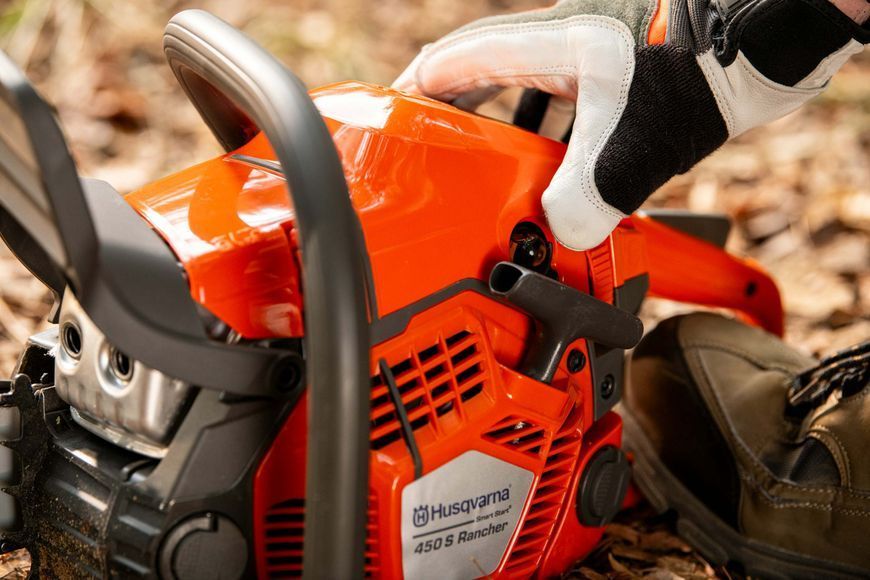 Бензопила Husqvarna 450 S(9707026-15) &mdash; Шина 45 См, Мощность 3.3 Л.С., Цепь 72 Звена