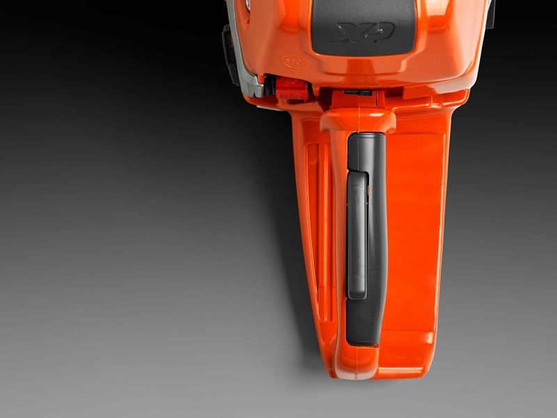 Бензопила Husqvarna 572XP (966733118) &mdash; Профессиональная Цепная Пила, Шина 45 См, Мощность 5.8 Л.С., Цепь 68 Звеньев