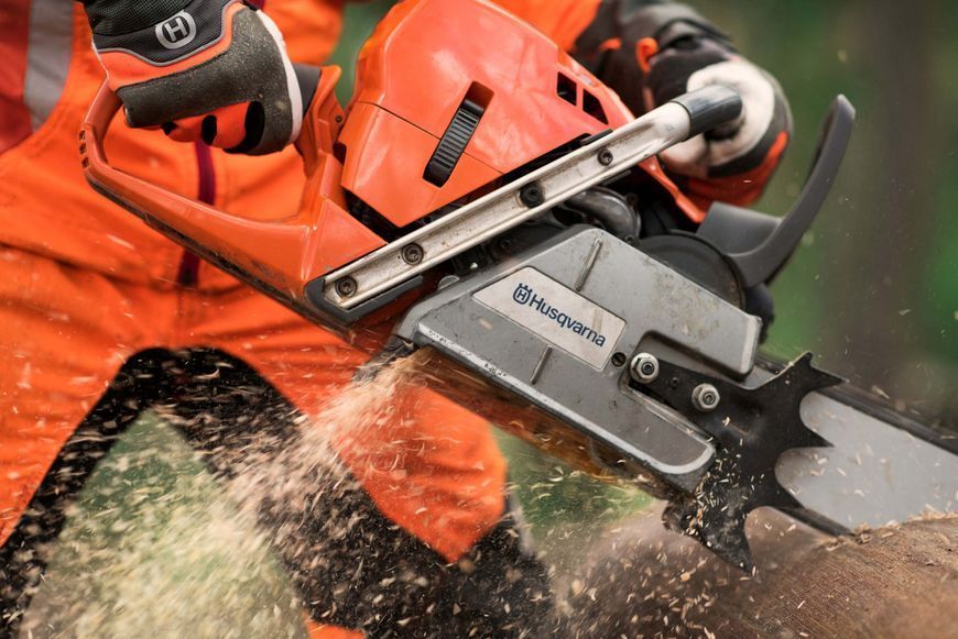 Бензопила Husqvarna 572XP (966733118) &mdash; Профессиональная Цепная Пила, Шина 45 См, Мощность 5.8 Л.С., Цепь 68 Звеньев