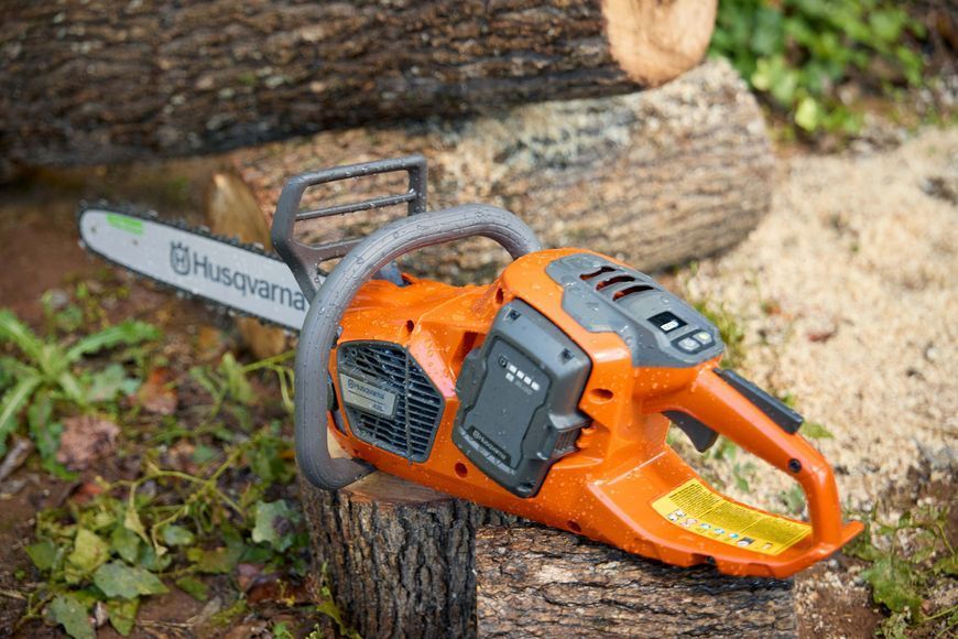 Акумуляторна Пила Husqvarna 435i (9707180-14) &mdash; Ланцюгова Пила 36V, Шина 35 См, Потужність 2.45 К.С., Офіційна Гарантія Без Акб і ЗП