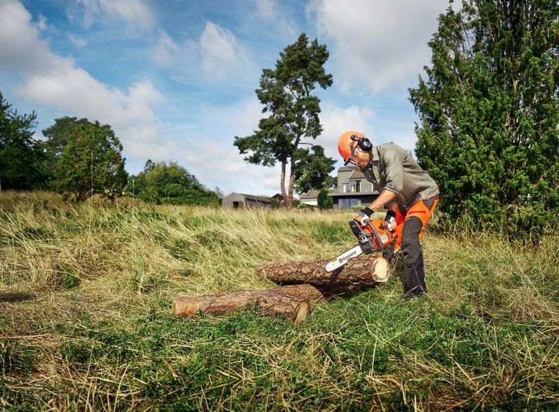 Цепная Пила Husqvarna 445 S (9707019-15) &mdash; Пила 45.7 См&sup3;, Шина 38 См, Мощность 2.8 Л.С., Цепь 64 Звена