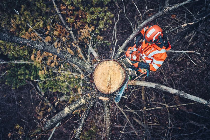 Бензопила Husqvarna 562XP II (9706635-18) &mdash; Професійна Ланцюгова Пила, Шина 45 См, Потужність 4.8 К.С., Ланцюг 68 Ланок