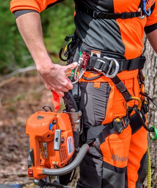 Бензопила Husqvarna T525 (9707375-10) &mdash; Шина 25 см, Мощность 1.5 Л.С., Цепь 0.325" Mini
