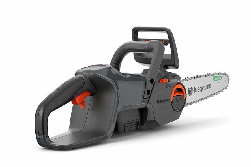 Аккумуляторная Пила Husqvarna Aspire C15X-P4A KIT (9707205-04) &mdash; Комплект (АКБ + Зарядное), Шина 25 См, Мощность 0.6 Л.С., Официальная Гарантия